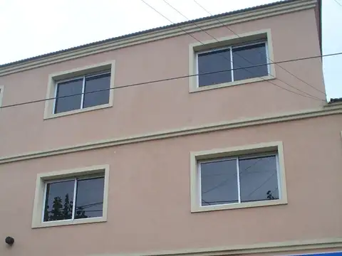 EXCELENTE OFICINA / CONSULTORIO EN MUY BUENA UBICACION EN SAN ISIDRO