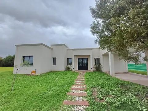 Excelente casa en Horizontes al sur