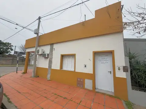 14 de Julio  205 esquina Alvear 1106 1100