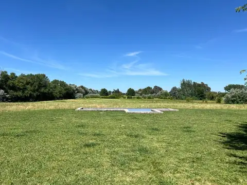 Venta Quinta Chacra con campo 8 hectareas Open Door Luján.