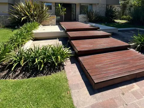 Casa en venta en barrio Del Casco Leloir