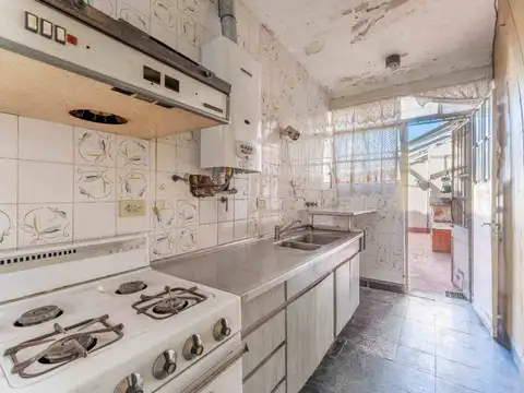 Depto Tipo Casa en Venta 75 años
