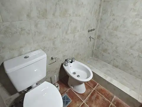 Casa en alquiler en centro de G, de Laferrere