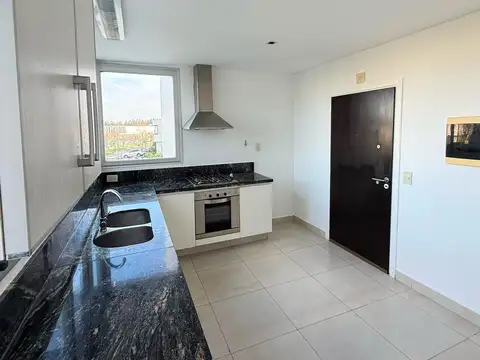 Departamento en Alquiler de 4 ambientes