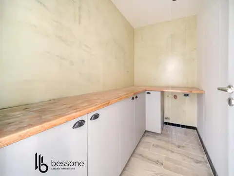Depto Tipo Casa en Venta con 1 cocheras