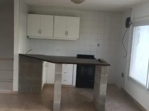 Depto Tipo Casa en Alquiler de 2 dormitorios
