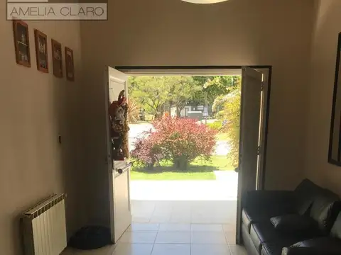 VENTA EXCLUSIVO CHALET EN 2 PLANTAS | SOBRE LOTE 600 m2 | BARRIO PRIVADO “LA DESEADA” EZEIZA