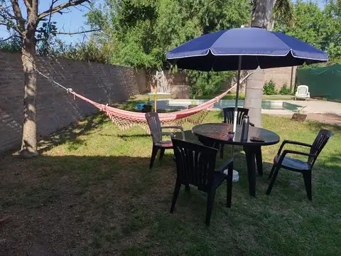 Casa 5 ambientes con 2 baños