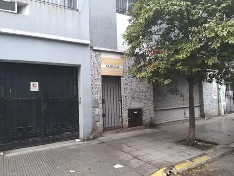 BALVANERA,/ PH/-.2 AMB(USO COMERCIAL,)BUEN ESTADO UBICACION