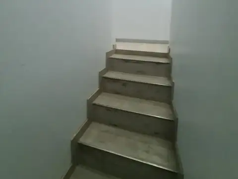 OFICINA LOCAL COMERCIAL EN ALQUILER, PLOTTIER