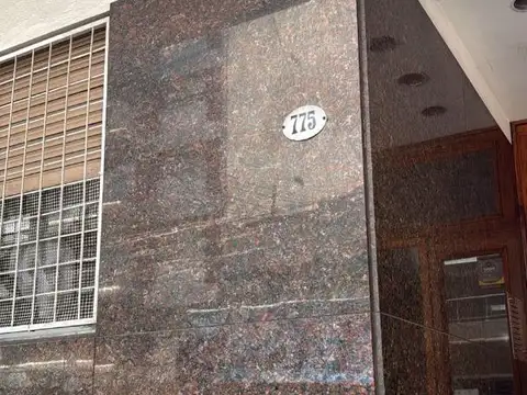Rio De Janeiro 775 , Piso 2