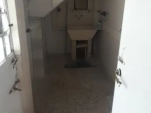 Casa en Alquiler con 1 cochera