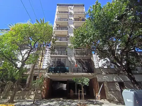 Muy amplio 2 ambientes en Villa Luro