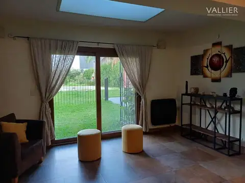 Casa 5 ambientes con 2 baños
