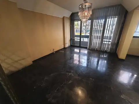 GRAN DEPARTAMENTO CÉNTRICO EN VENTA – CIUDAD – MENDOZA