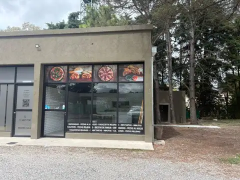 Av Caamaño (altura St Matthews)
