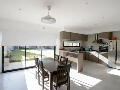 Casa en Alquiler 1 año
