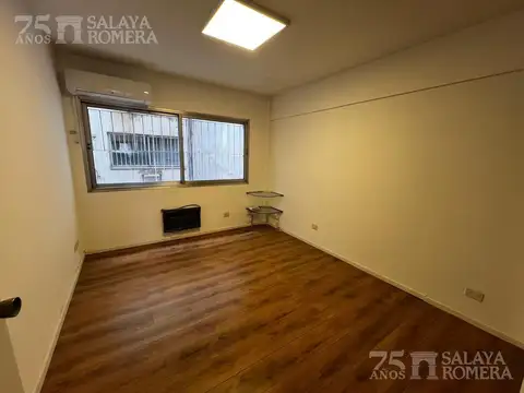 Oficina 4 ambientes con 3 baños