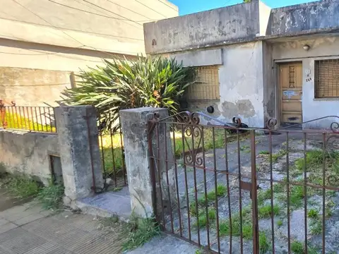 Venta Casa mas Lote Villa Ballester