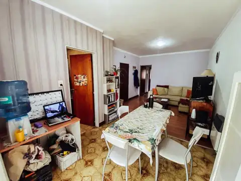 avenida 44 500, Piso 6