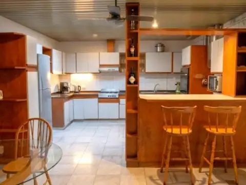 Casa 5 ambientes con 4 baños