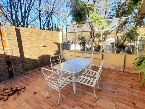 Depto Tipo Casa en Alquiler 40 años