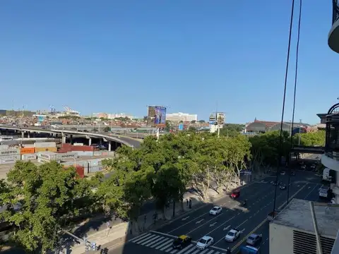 Avenida Del Libertador 700