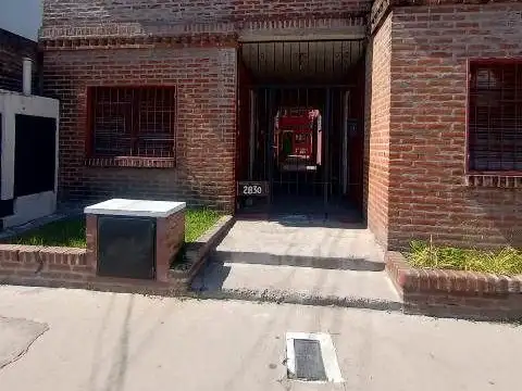 Departamento - Alquiler - Argentina, La Matanza - FLORENCIO VARELA 2830