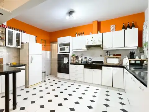 Depto Tipo Casa en Venta en Olivos, USD 222.000