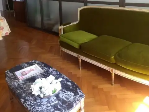 San Martin 700, Piso 3