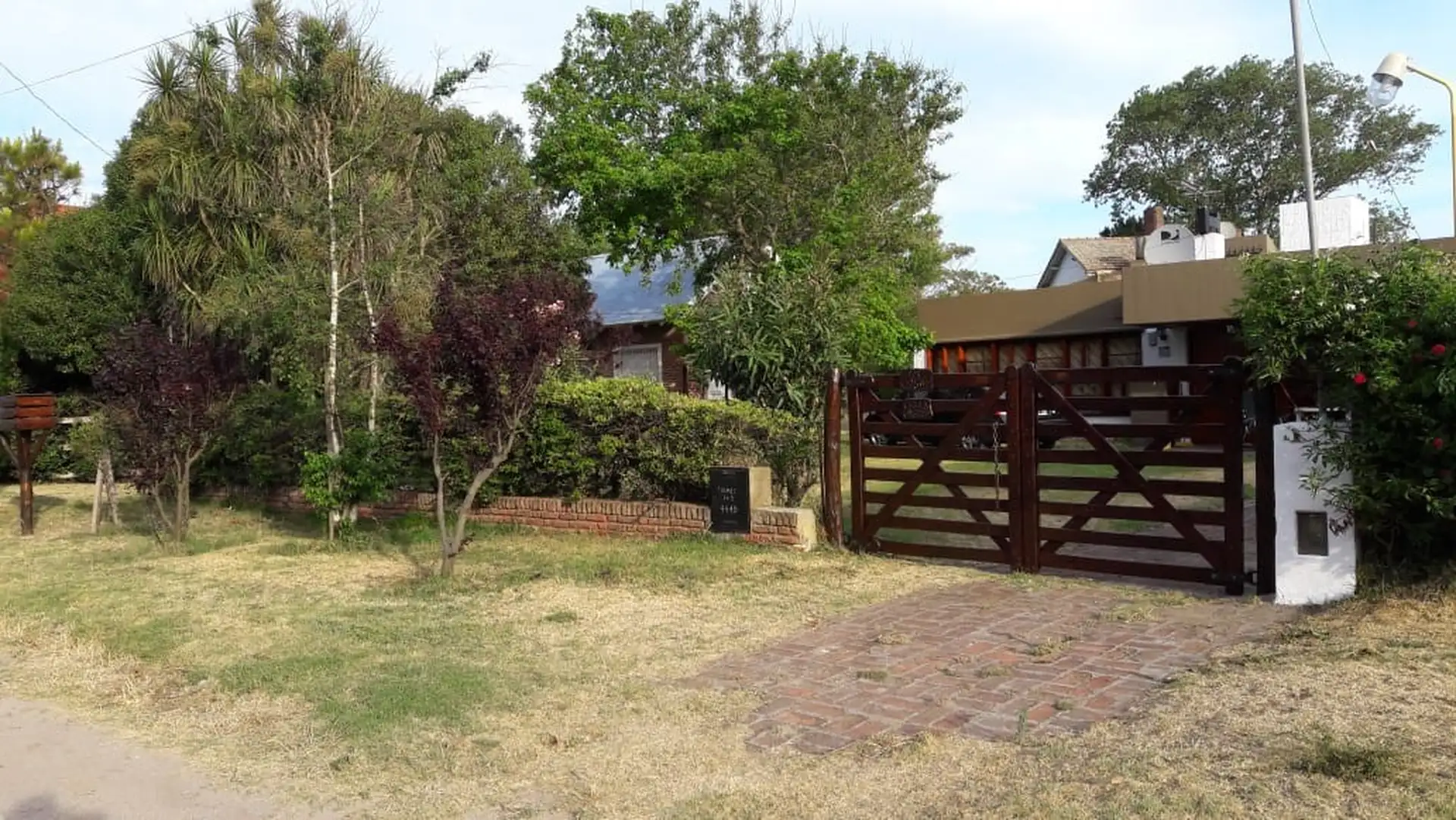 Excelente Casa en Mar del Plata BºEl Alfar 4 amb liv coc comedor,3 dorm Amoblado con gran jardin