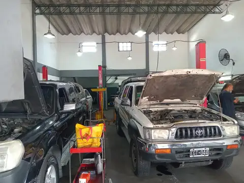 Nicolas Avellaneda al 1100