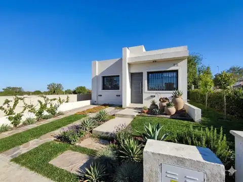 Venta Casa 2 Dormi Arguello Norte