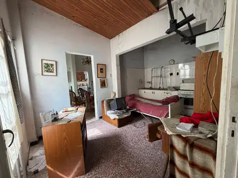 VENTA - Casa de 3 dormitorios a reciclar - Barrio Abasto, Rosario.
