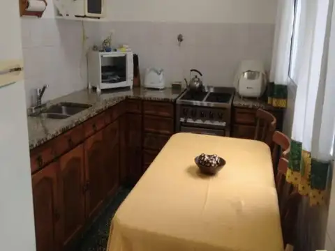 Casa 3 ambientes con 2 baños