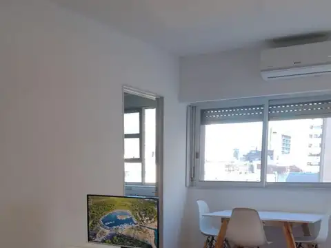 Esmeralda al 800. Departamento  2 ambientes Amueblado