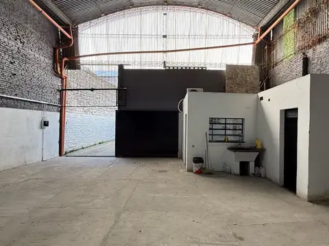 Galpon en Venta 22  mts Fondo