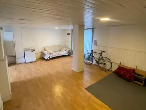Casa en esquina -Centro de Esquel -Apta crédito