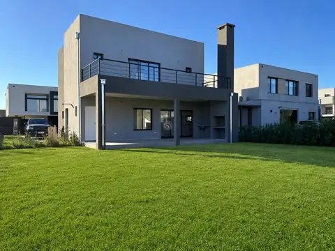 Casa  en Venta en Lagoon Pilar, Pilar, G.B.A. Zona Norte