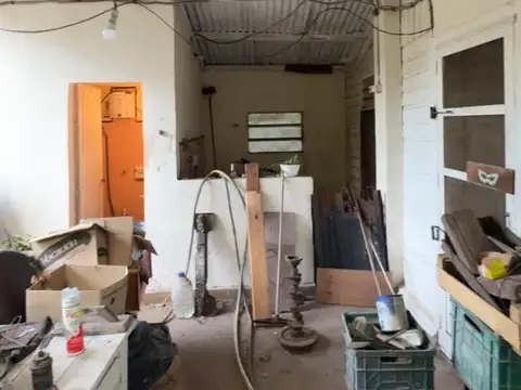 Sourdeaux - Gran lote de 440m2 con vivienda a mts de Marquez