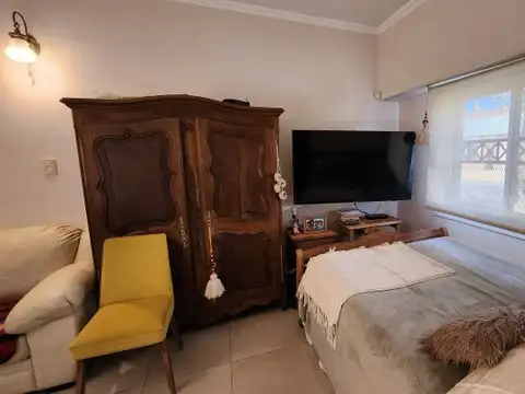 Depto Tipo Casa en Venta con 1 cocheras