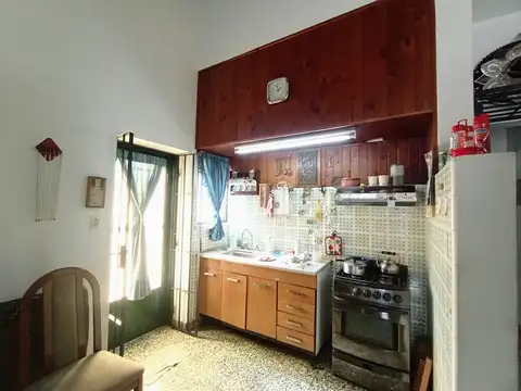 Casa 4 ambientes con 1 baño