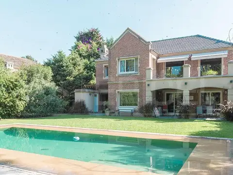 Excelente casa en venta - St. Thomas Sur-Canning