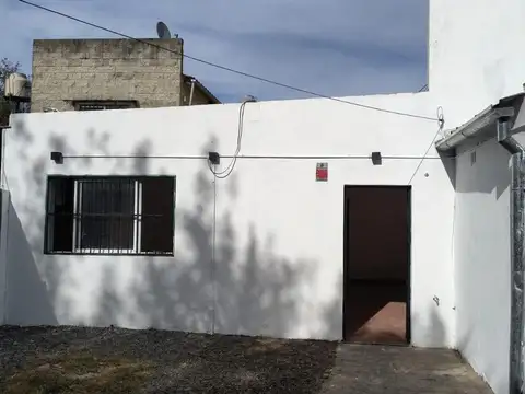 Casa en alquiler Moreno