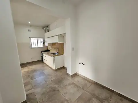 Depto Tipo Casa en Alquiler en Boulogne, $ 700.000
