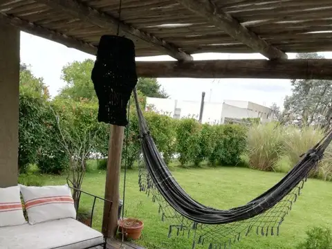 Casa en Venta con 4 cocheras