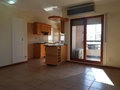 Departamento 10 ambientes con 4 baños