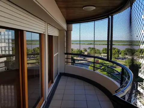 Piso Exclusivo Impecable