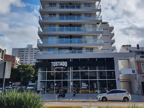 Av San Martín y Av Maipú - 2 Ambientes y 1/2 - Venta