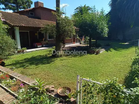 Casa Chalet  en Venta en Moreno, G.B.A. Zona Oeste, Argentina